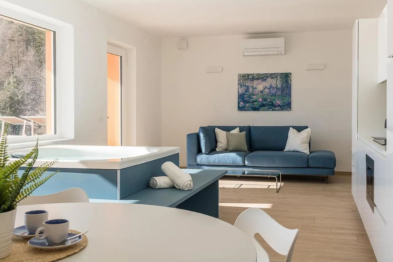 Orange House Relax Apartment Tignale 0*,