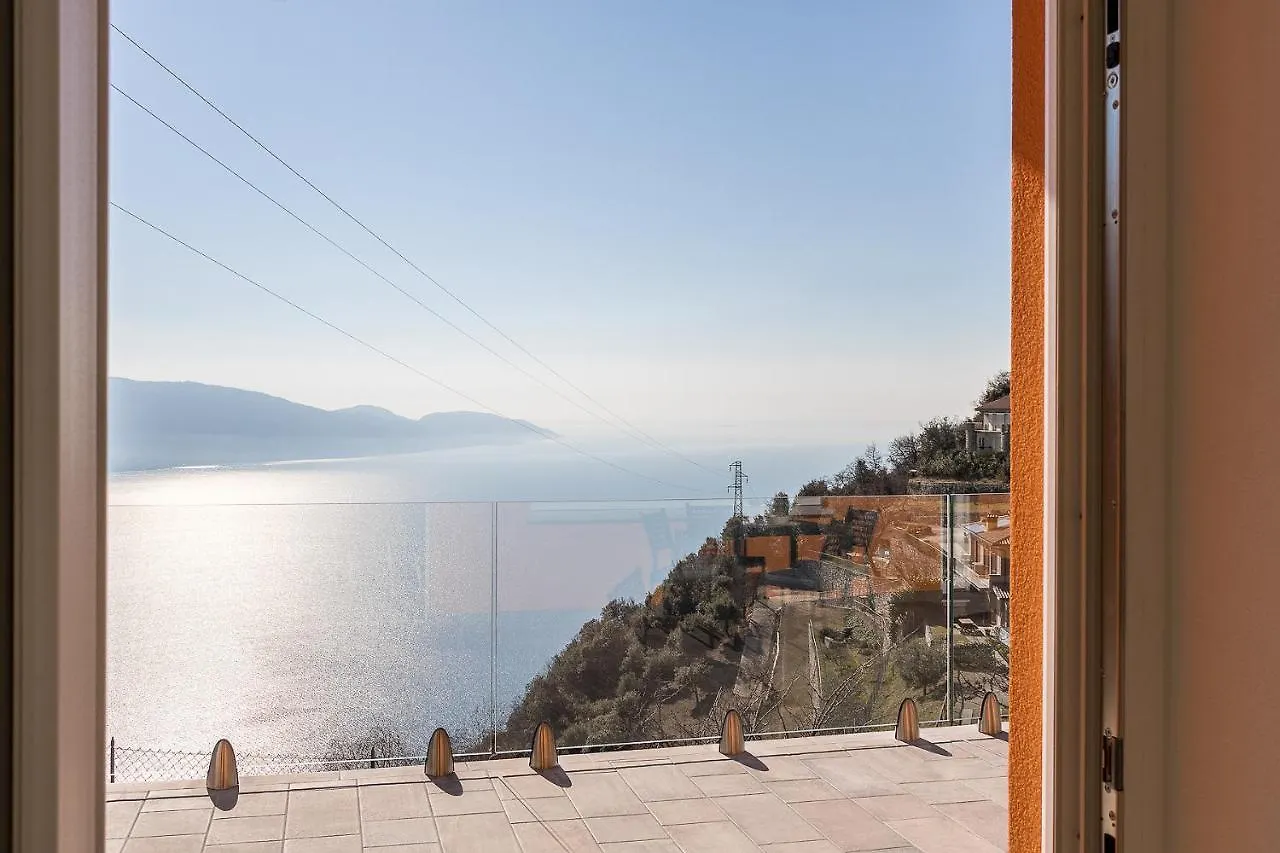 Orange House Relax Apartment Tignale