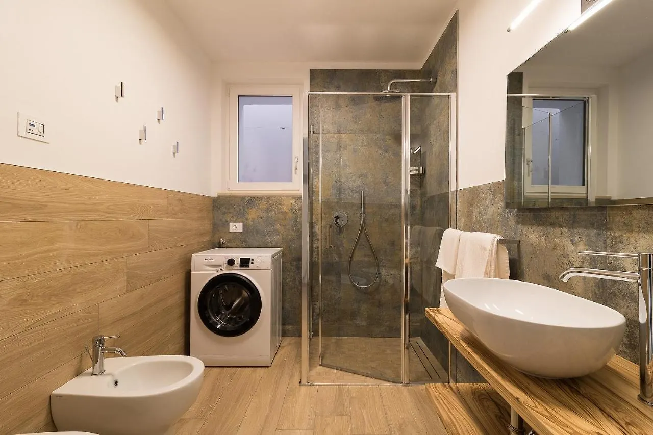 Orange House Relax Apartment Tignale Italy