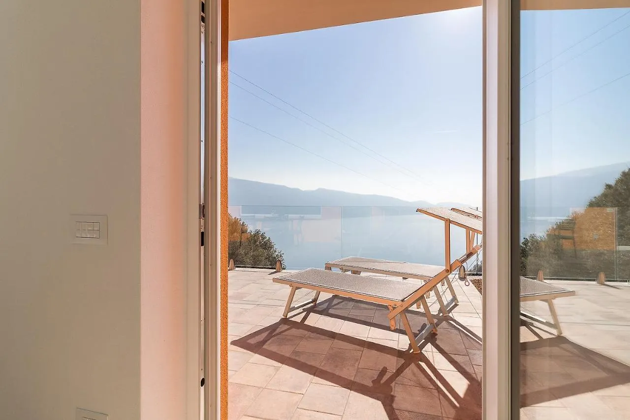 Orange House Relax Apartment Tignale 0*,