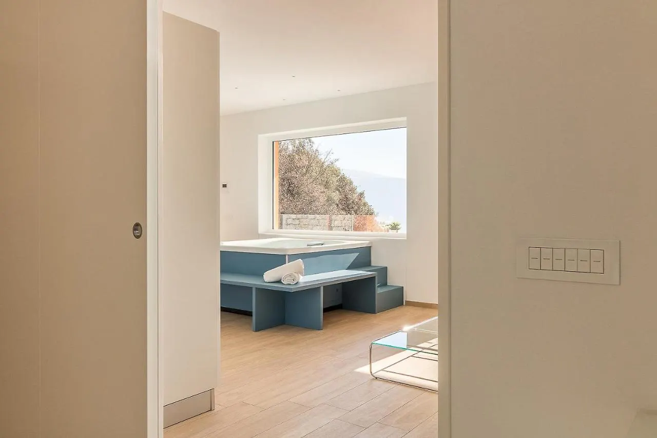 Orange House Relax Apartment Tignale Italy